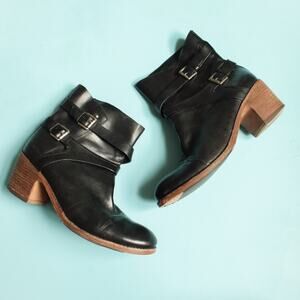 Sigerson Morrison Belle Chunky Heel Leather Boots Size 9.5 Biker Retro Platform